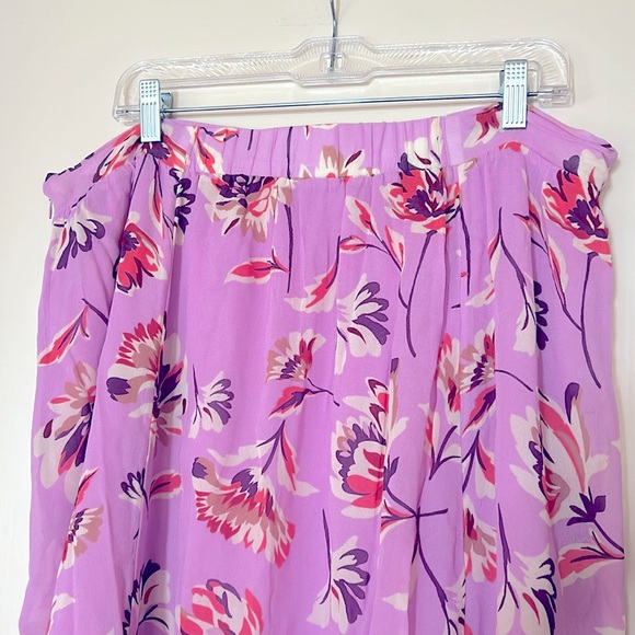 Sundance bright and colorful floral skirt.  Full midi skirt with lining. - Picture 6 of 8